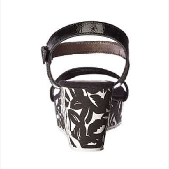 Patent Leather Floral Wedge Platform Sandal - Picture 6 of 6